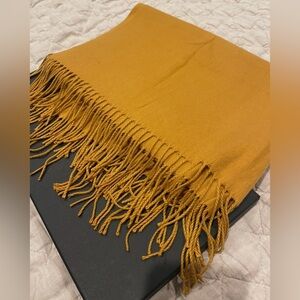 Chic cashmere Mustard Fringe Wrap
